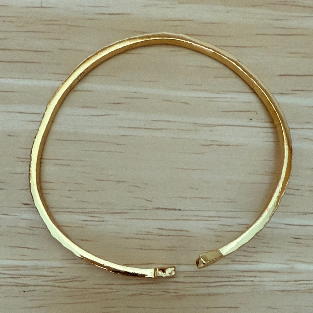 Gorjana 18k Gold Plated Small Arrow Cuff Bracelet - Picture 2 of 2